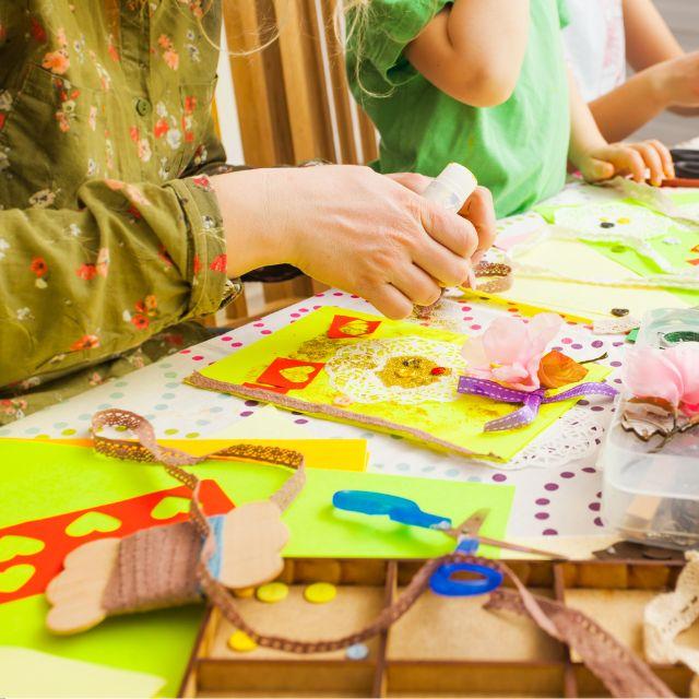 An image of a drop-in craft workshop